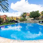 Relaxing With Pool - Pass The Keys