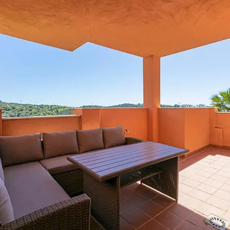 Relaxing With Pool - Pass The Keys