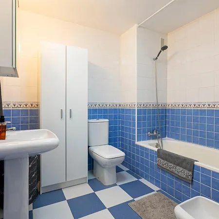 Relaxing With Pool - Pass The Keys