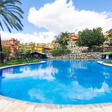 Comfortable With Pool In Pass The Keys