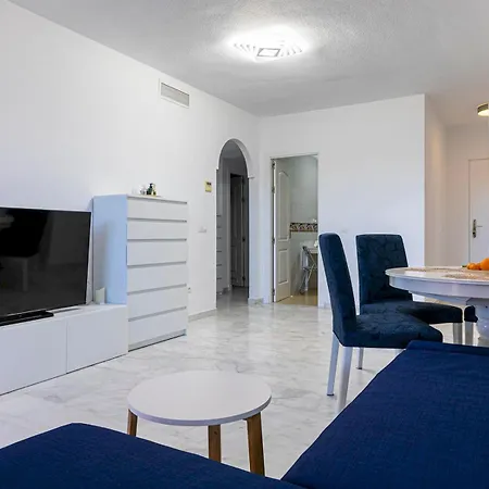 Relaxing With Pool - Pass The Keys Apartman