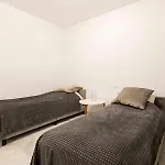 Relaxing With Pool - Pass The Keys Apartment *