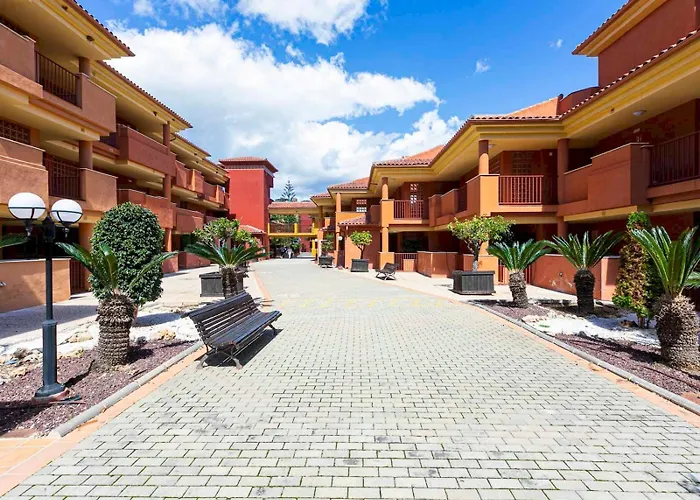 Relaxing With Pool - Pass The Keys Apartament *