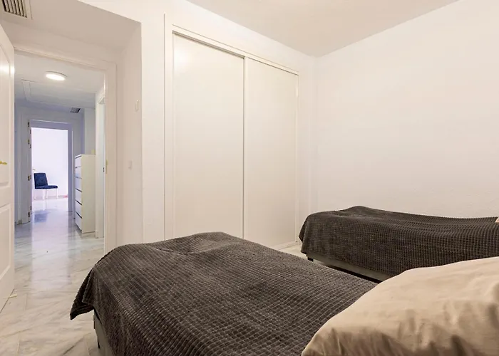 Relaxing With Pool - Pass The Keys Apartament