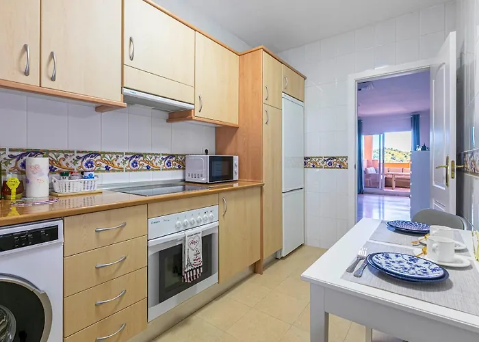 Relaxing With Pool - Pass The Keys *