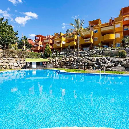 Apartman Relaxing With Pool - Pass The Keys