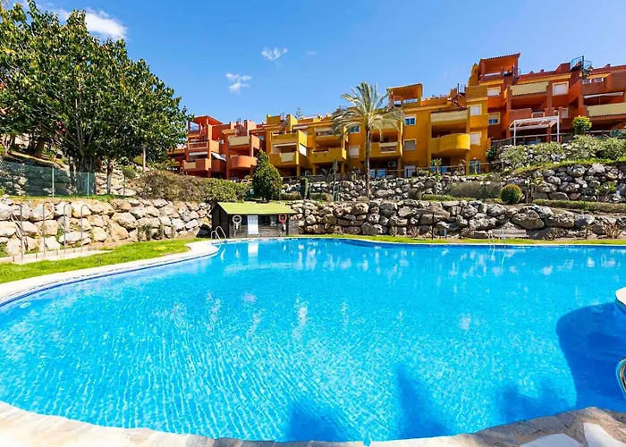 Apartman Relaxing With Pool - Pass The Keys *